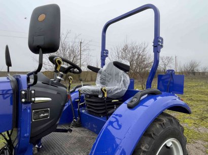 Минитрактор Файтер Т-254RD с козырьком